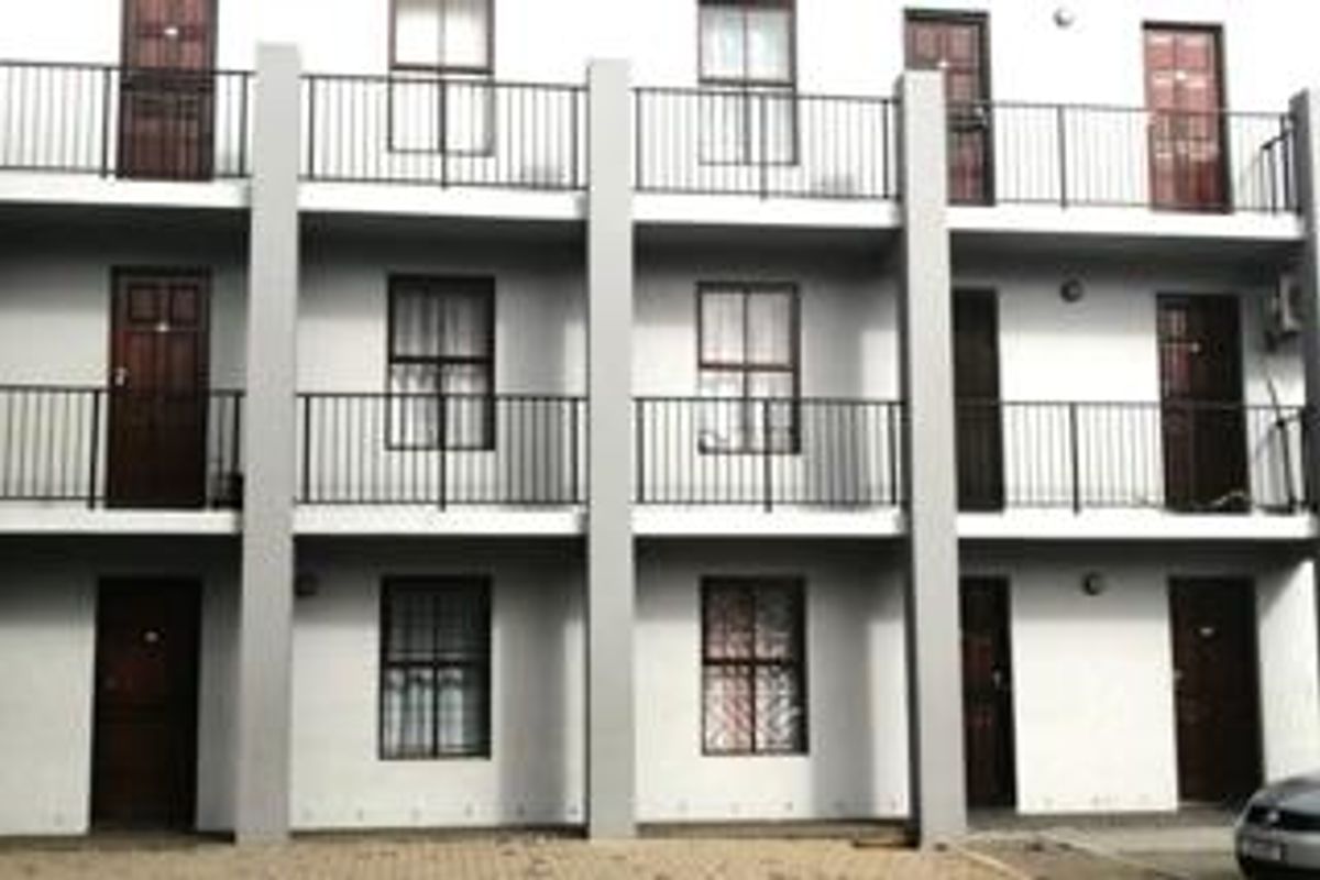 Apartment Rental Monthly In Moorreesburg - Photo 2