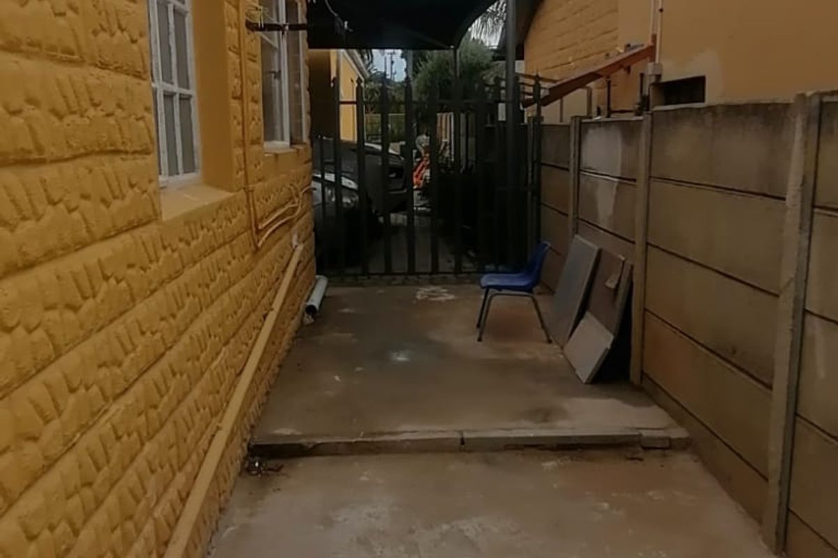 Modern 1-Bedroom Flat To Let - Photo 3