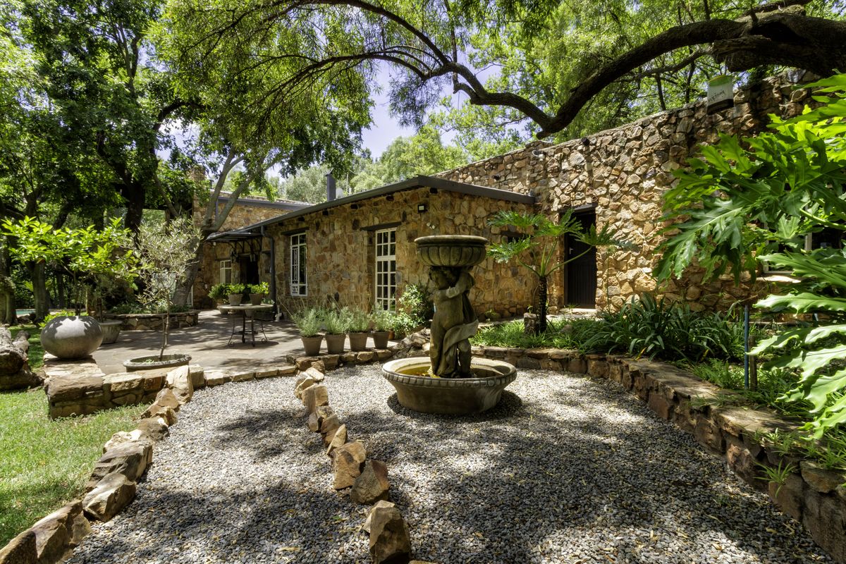 A unique lifestyle farm in a private game reserve - Photo 4