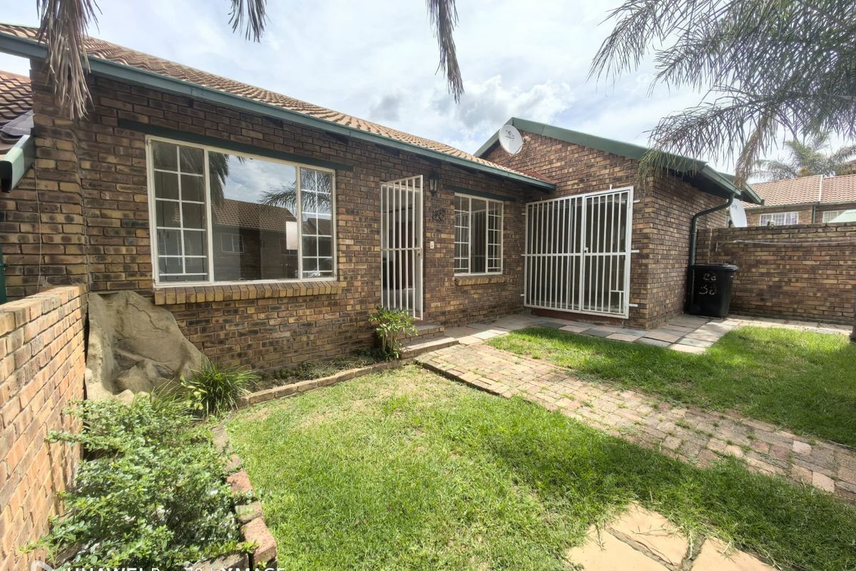 Semi Detached For Sale In Kempton Park - Photo 3