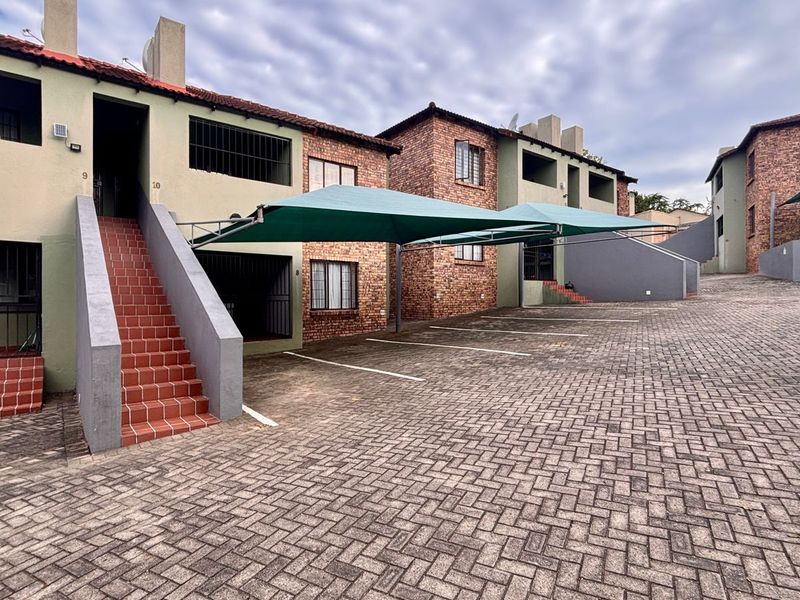 2 BEDROOM APARTMENT TO LET - Photo 2