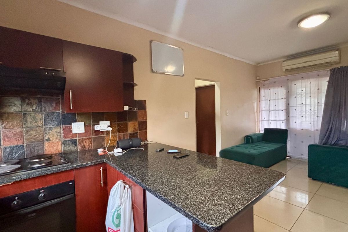 2 BEDROOM APARTMENT TO LET - Photo 5