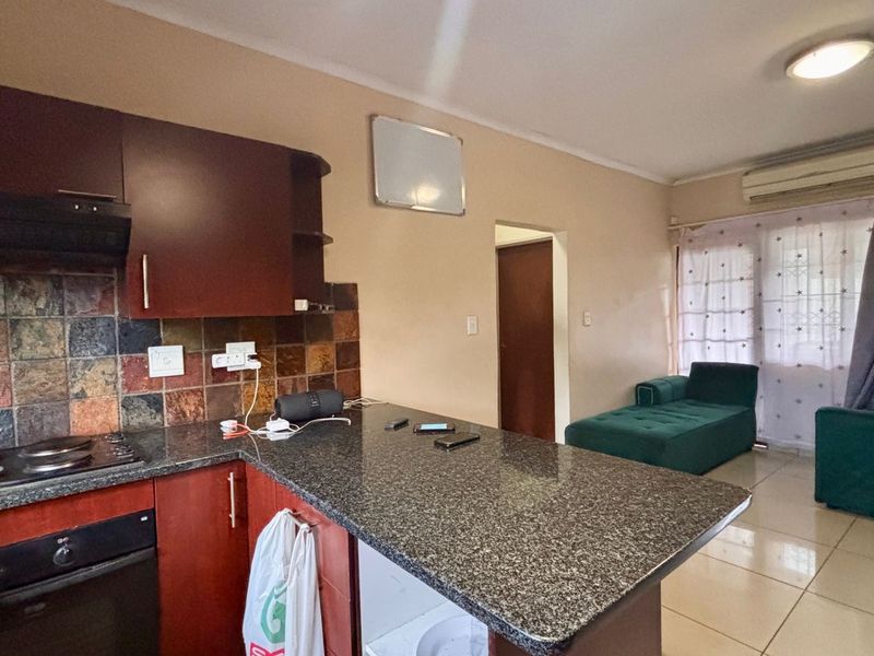 2 BEDROOM APARTMENT TO LET - Photo 5