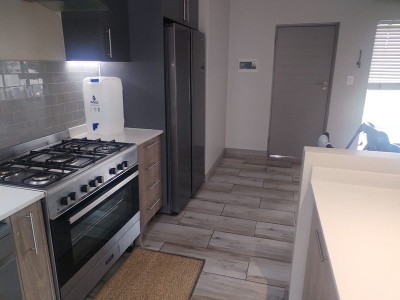 Luxury two- bedroom lifestyle apartment in Carlswald Midrand - Photo 6