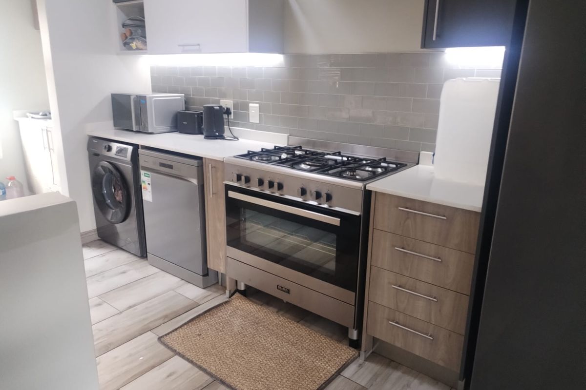 Luxury two- bedroom lifestyle apartment in Carlswald Midrand - Photo 3