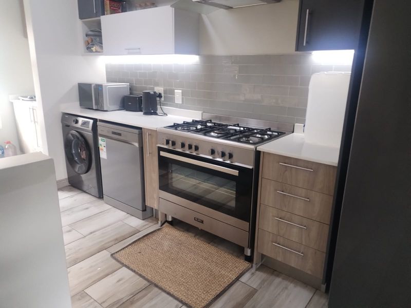 Luxury two- bedroom lifestyle apartment in Carlswald Midrand - Photo 3