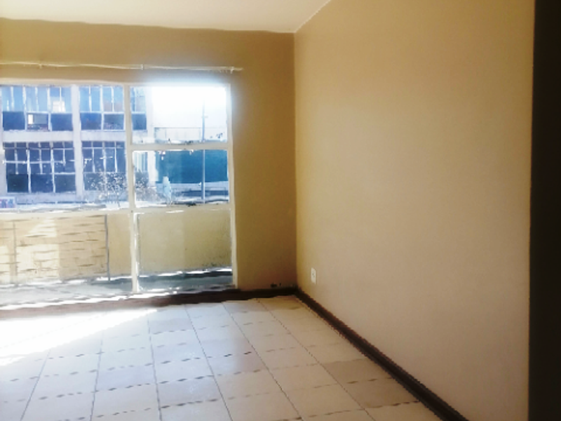 2 BED 1 BATH APARTMENT FOR SALE - Photo 6