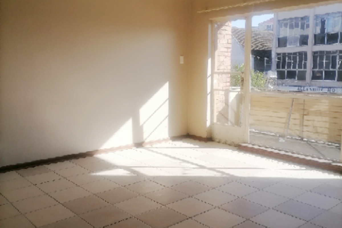 2 BED 1 BATH APARTMENT FOR SALE - Photo 5