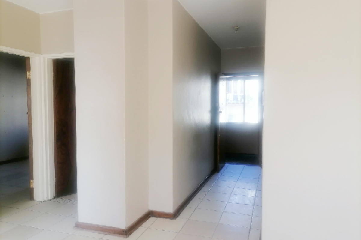 2 BED 1 BATH APARTMENT FOR SALE - Photo 3