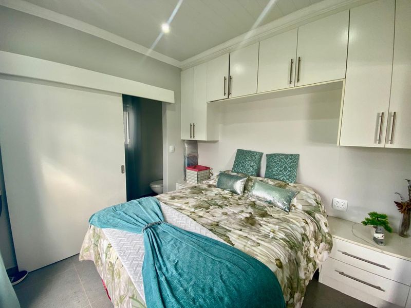 2 bedroom retirement unit to rent - Photo 2