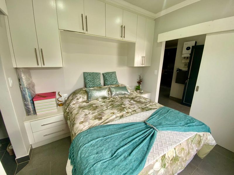 2 bedroom retirement unit to rent - Photo 4