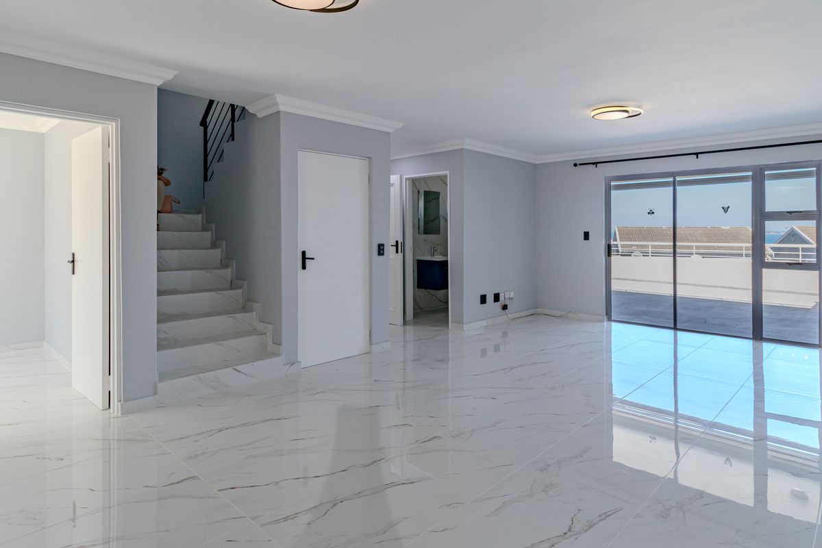 Coastal Rental with Incredible Views in a Secure Big Bay Estate - Photo 5