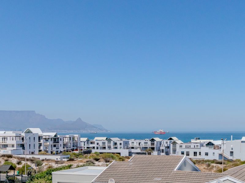 Coastal Rental with Incredible Views in a Secure Big Bay Estate - Photo 9