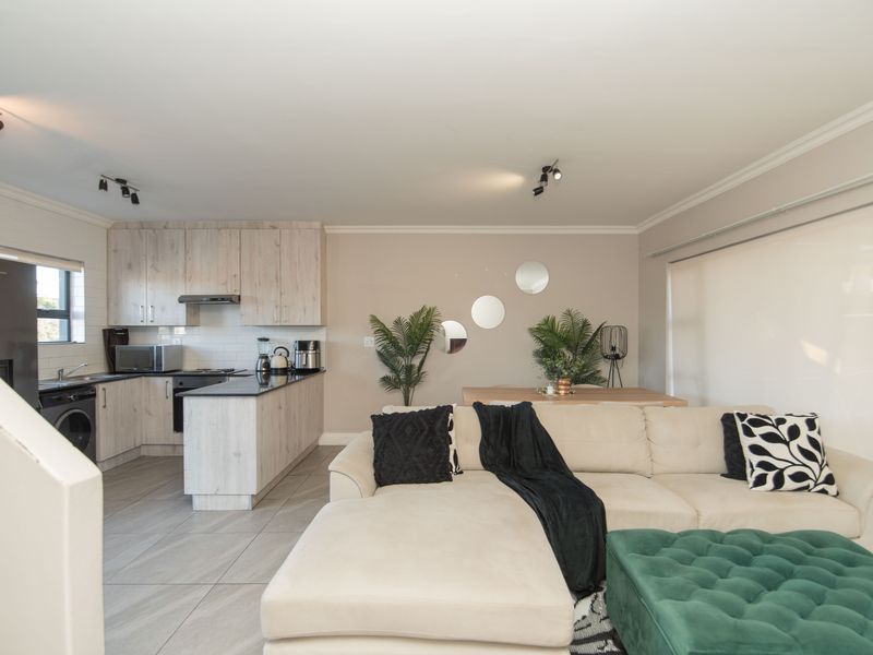 3 BED DUPLEX FOR SALE IN WESTERING - Photo 2