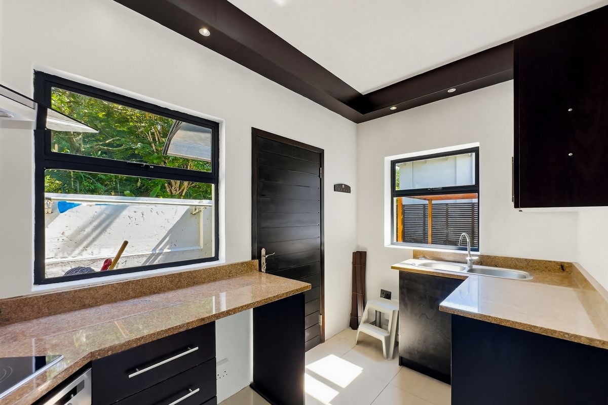 Location Location Location! - Photo 5