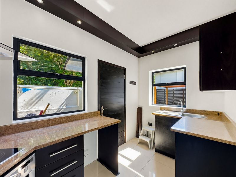 Location Location Location! - Photo 5