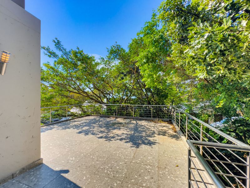 Location Location Location! - Photo 7