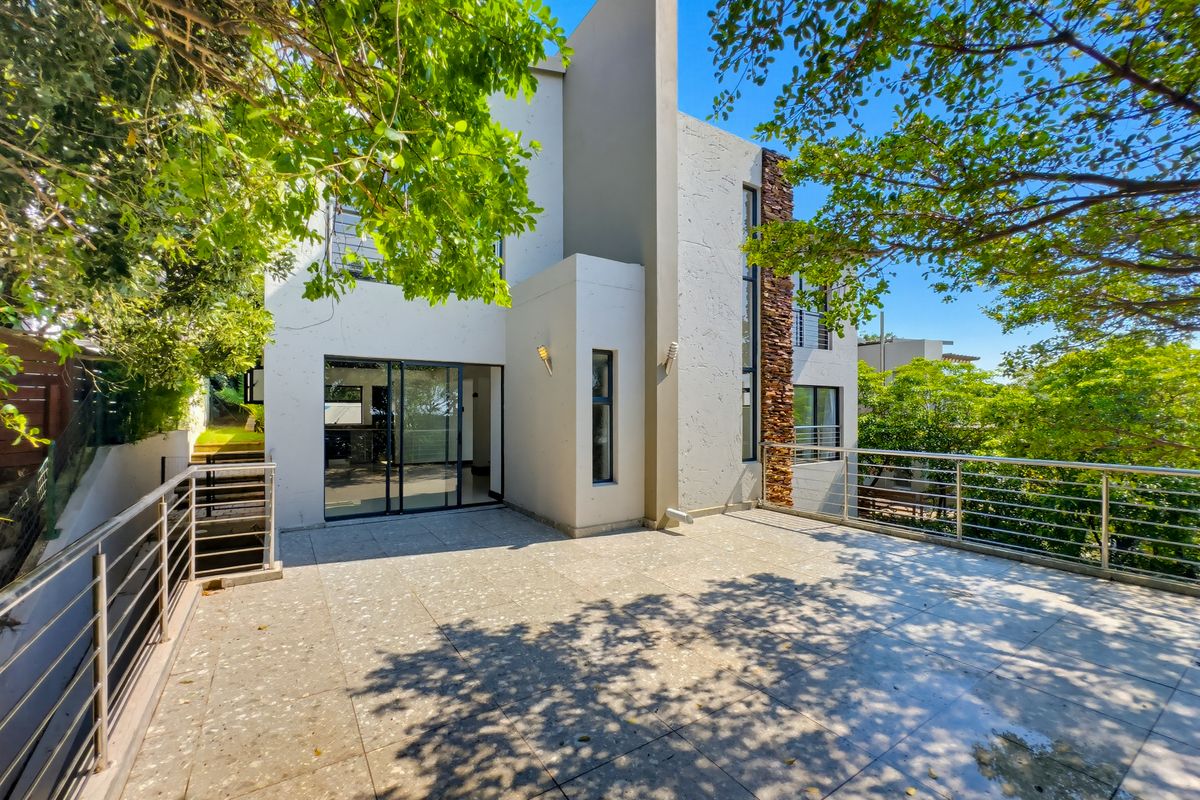 Location Location Location! - Photo 3