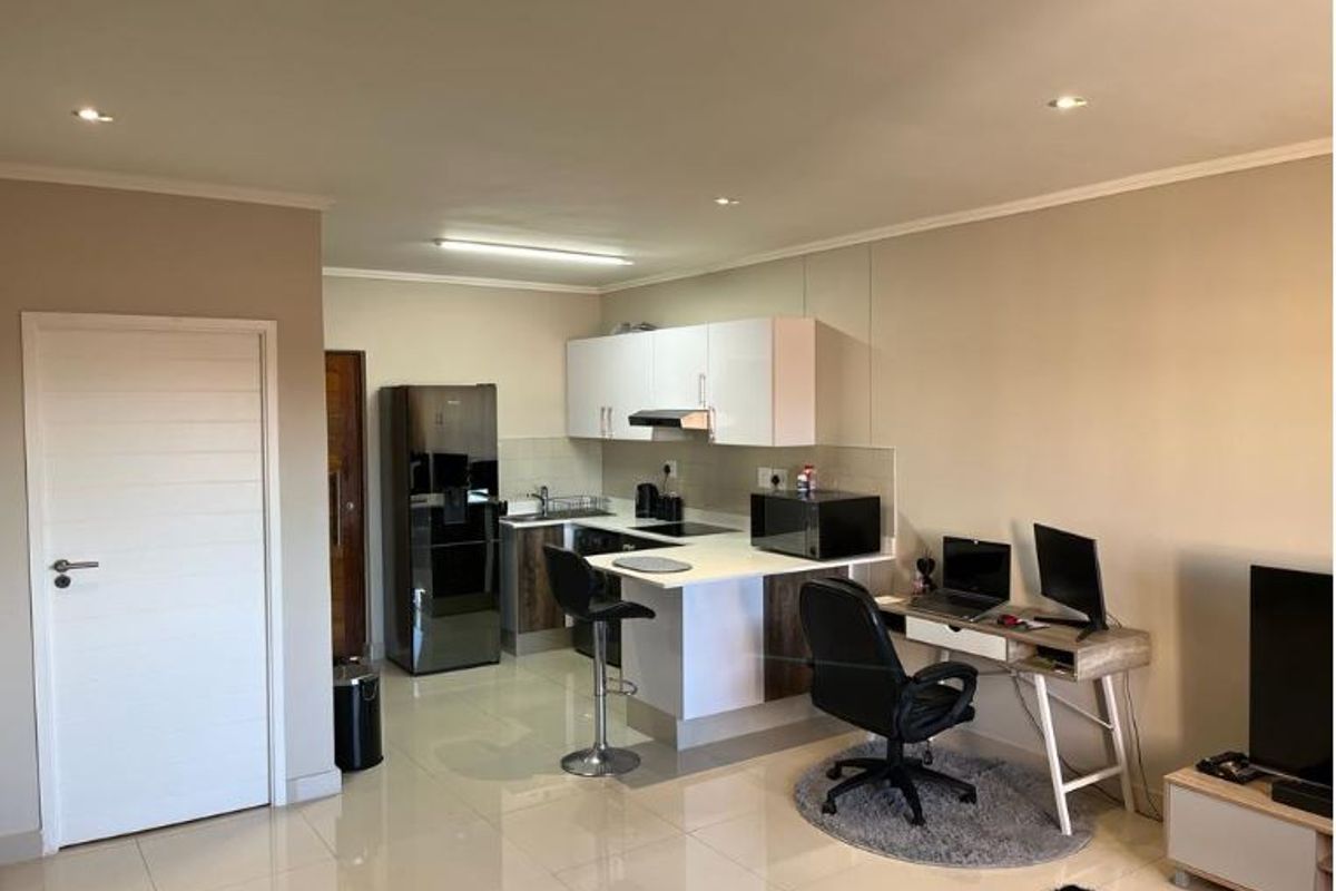 Studio Apartment to let in Umhlanga Ridge - Photo 5