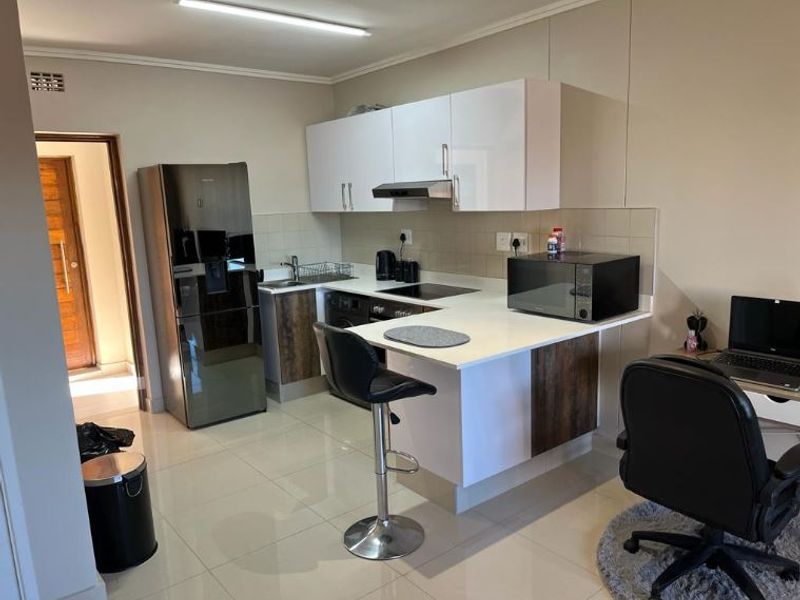 Studio Apartment to let in Umhlanga Ridge - Photo 7