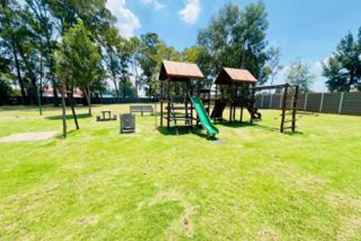 Secure 1-Bedroom Ground Floor Investment Gem!! - Photo 4