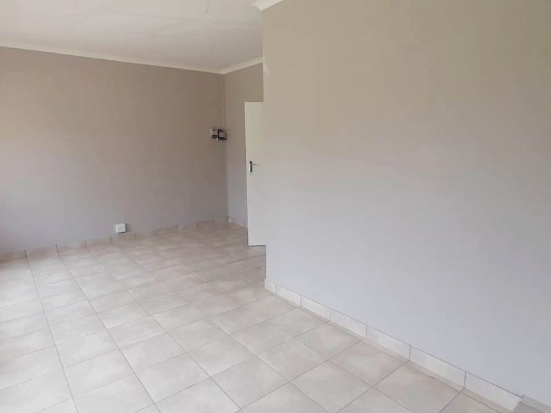 SPRINGFIELD ROOMS IN SHARED HOUSE FOR RENT - Photo 3