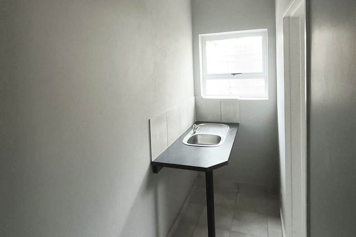 SPRINGFIELD ROOMS IN SHARED HOUSE FOR RENT - Photo 3