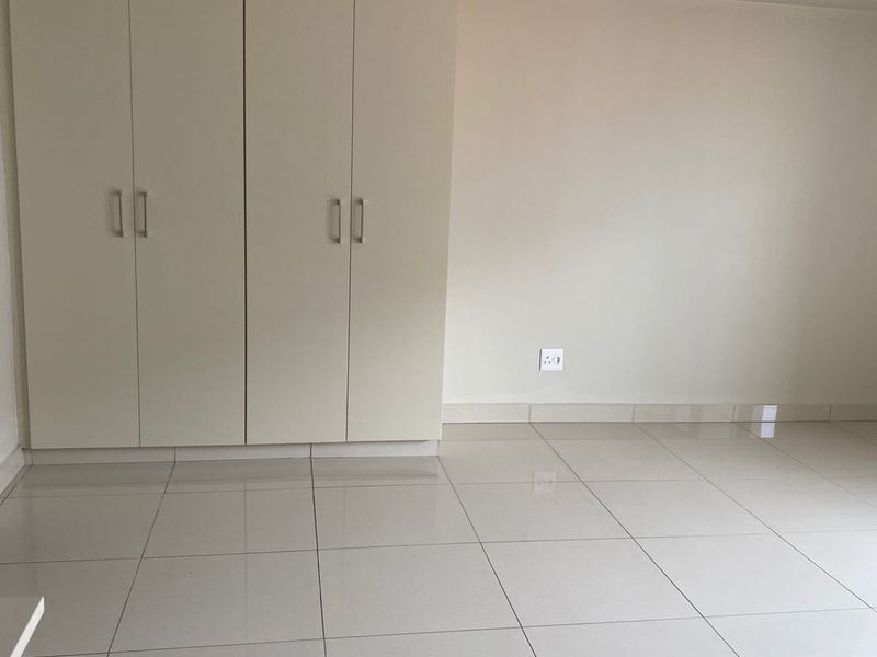 Studio Apartment To Let - Photo 9