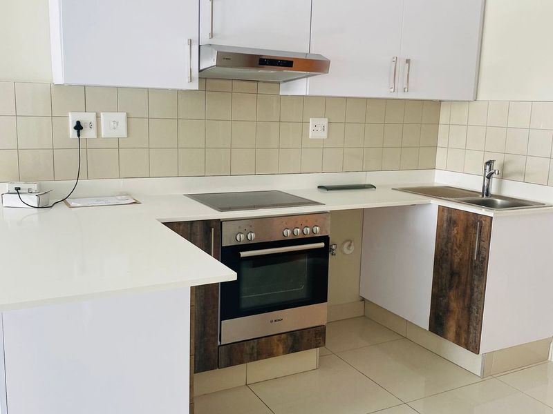 Studio Apartment To Let - Photo 3