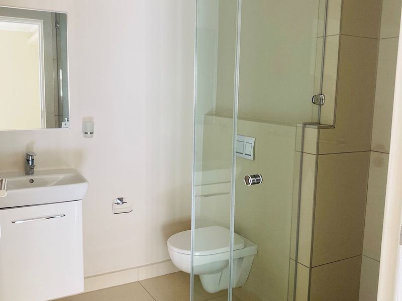 Studio Apartment To Let - Photo 10