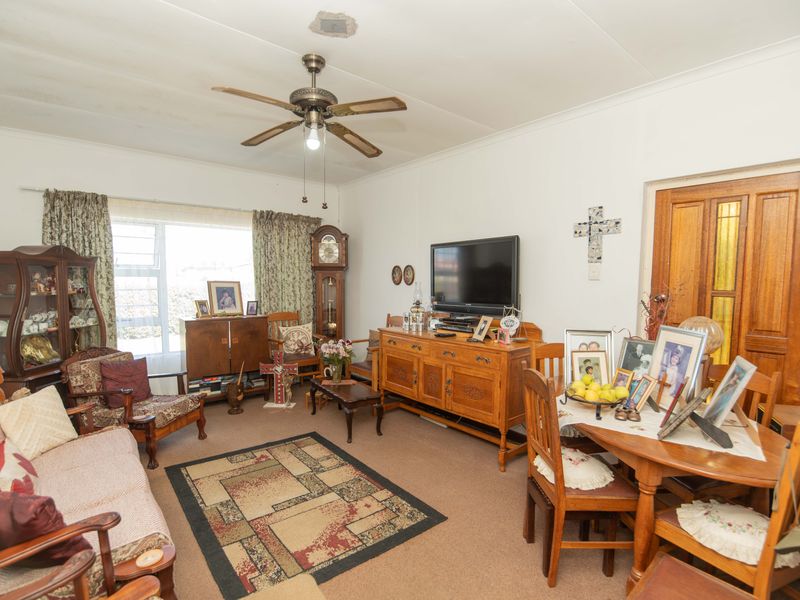 3 BED 2 BATH HOUSE FOR SALE - Photo 3