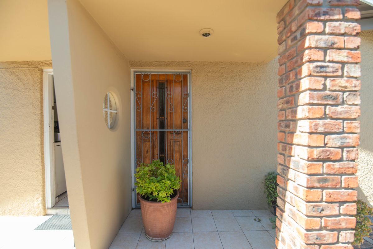 3 BED 2 BATH HOUSE FOR SALE - Photo 2