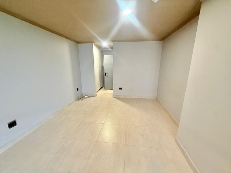 Modern 2-Bedroom, 2-Bathroom Loft Apartment | The Onyx, Umhlanga Ridge - Photo 9