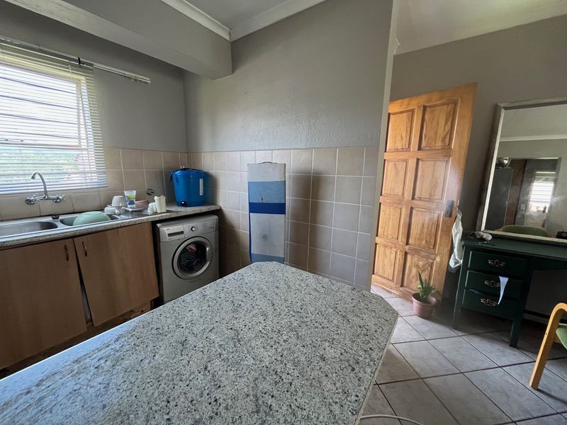 2 Bedroom House to Let in Stonehenge - Photo 8