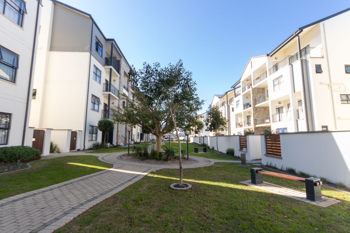 1 bedroom apartment for rent in Fynbos - Photo 2