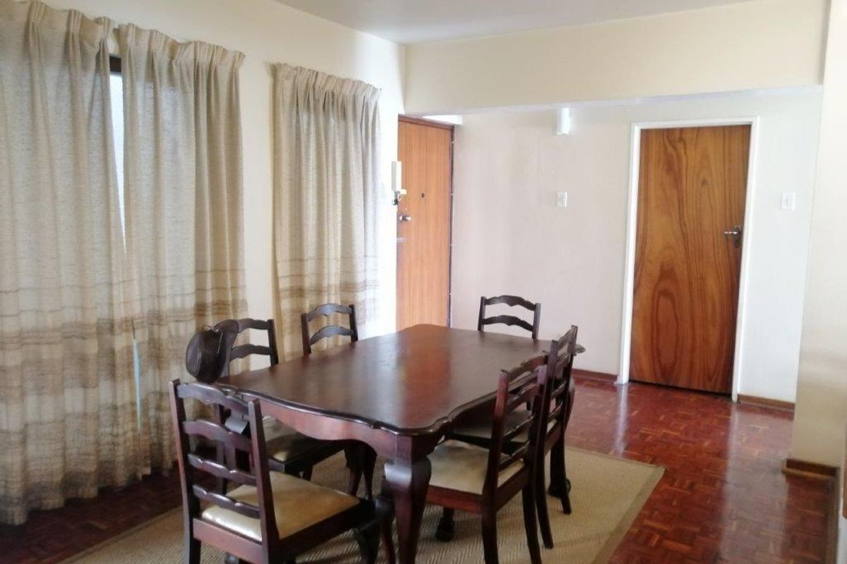 HUMEWOOD 4 BED 2 BATH APARTMENT WITH GARAGE FOR SALE - Photo 3