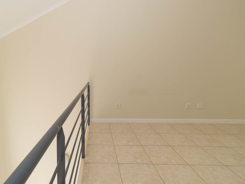 Loft Apartment to Rent in Century on Lake – Century City - Photo 9