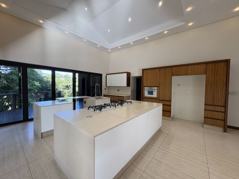 LUXURY ESTATE LIVING. - Photo 7