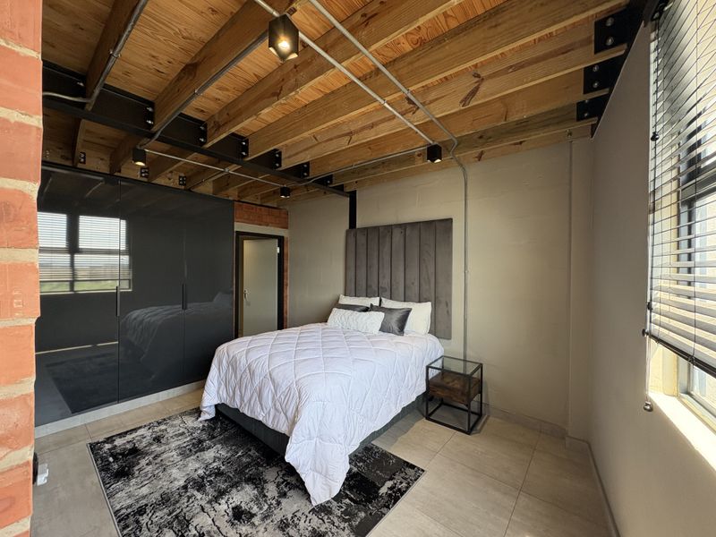 LUXURY MODERN LIVING. - Photo 9