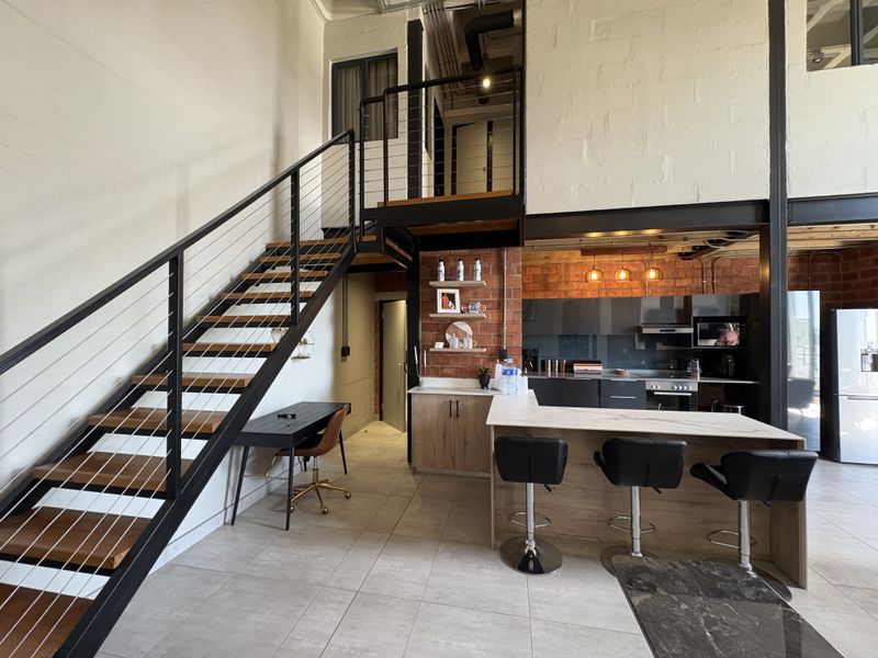 LUXURY MODERN LIVING. - Photo 3