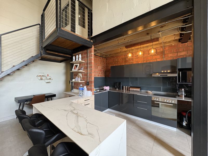 LUXURY MODERN LIVING. - Photo 4