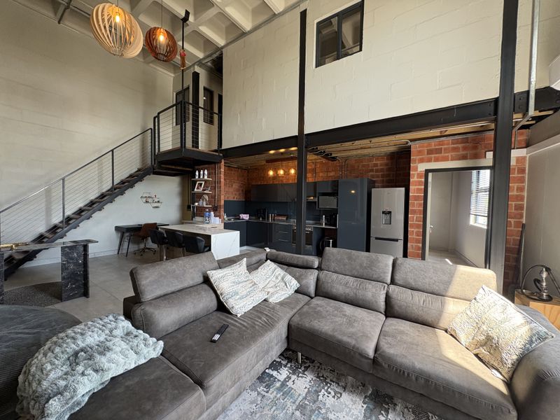 LUXURY MODERN LIVING. - Photo 1