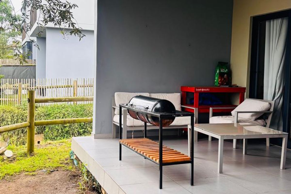 Beautiful 3-Bedroom Townhouse in Palm Lakes Estate - Photo 5