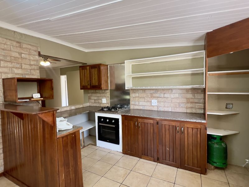 3 BEDROOM HOUSE TO LET - Photo 6