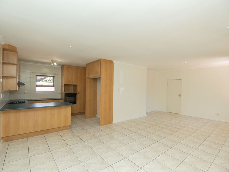 Spacious Face brick Home in Sought-After Complex – Walmer Heights - Photo 10