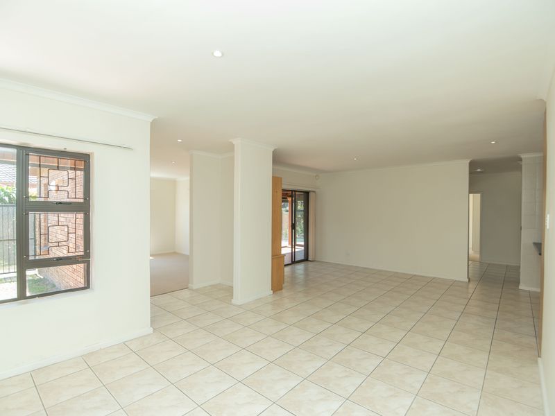 Spacious Face brick Home in Sought-After Complex – Walmer Heights - Photo 7