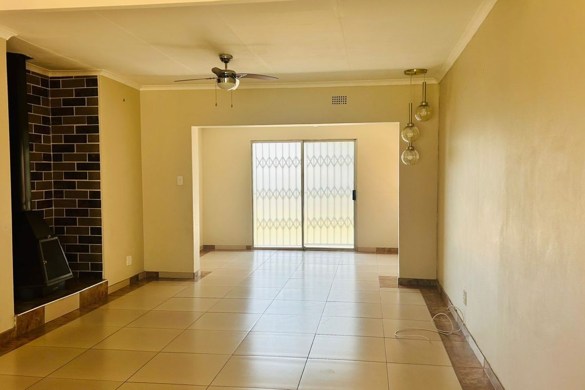 3 Bedroom House to Rent @ Birch Acres - Photo 3