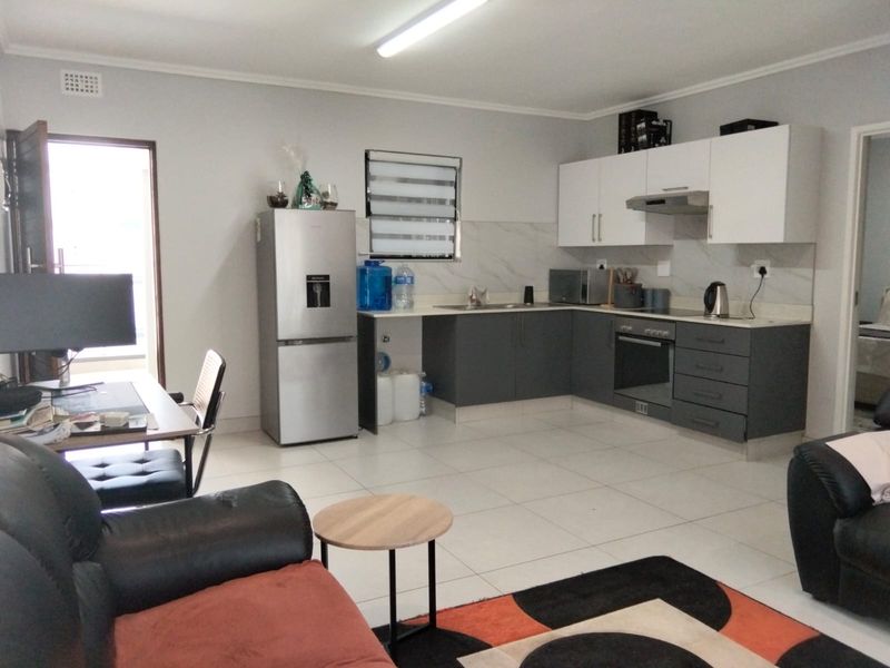 2 Bedroom Apartment to rent in Umhlanga - Photo 6