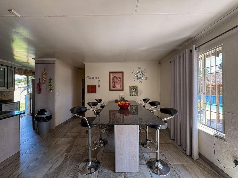 Stunning four bedroom home for sale in Brakpan North - Photo 8