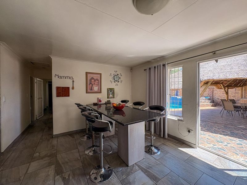 Stunning four bedroom home for sale in Brakpan North - Photo 7